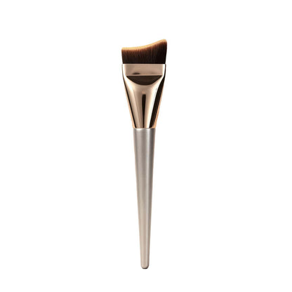 Professional Angled Face Makeup Brush – Foundation & Contour Blending Tool