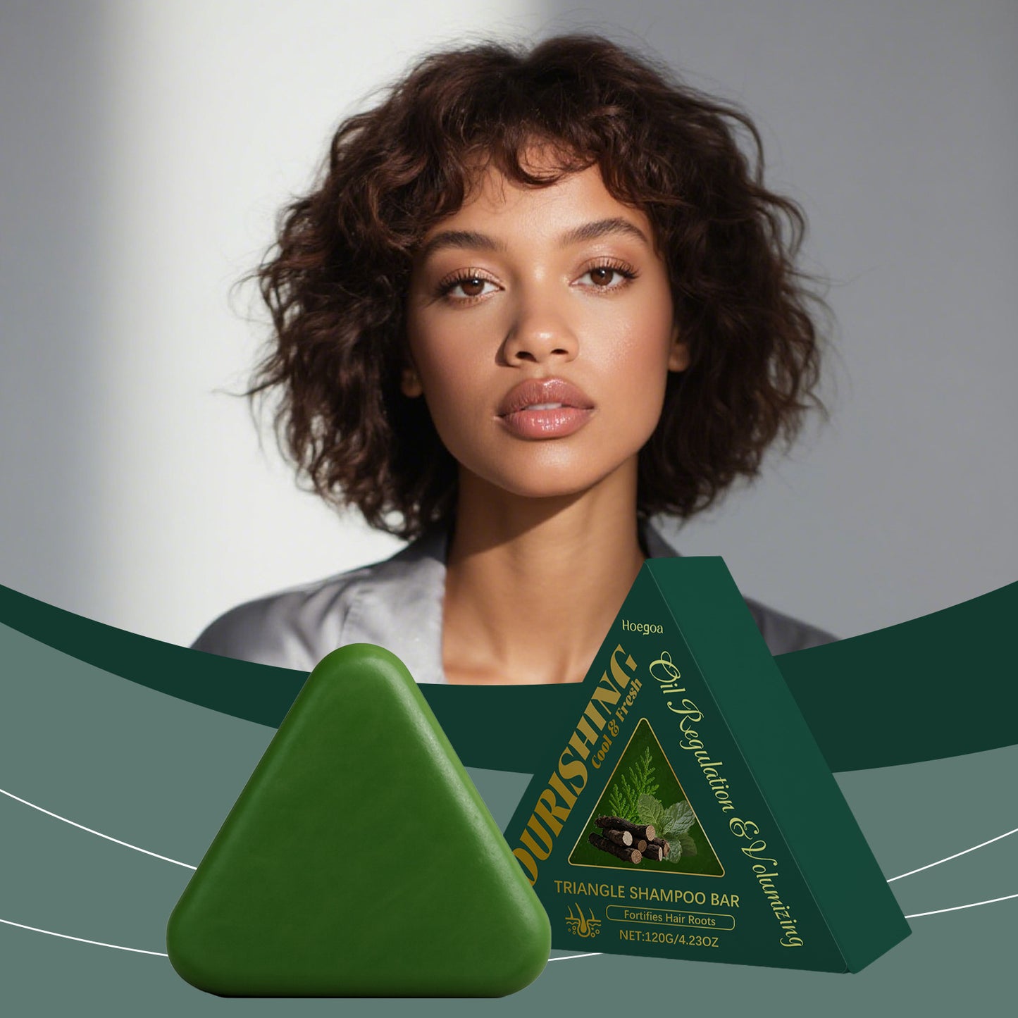 Champú en barra triangular nutritivo Hoegoa: fortalece el cabello y realza el brillo (120 g)